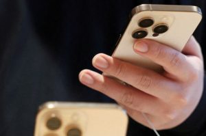Apple : JPMorgan signale des délais de livraison en baisse pour l’iPhone 18 – Investing.com France